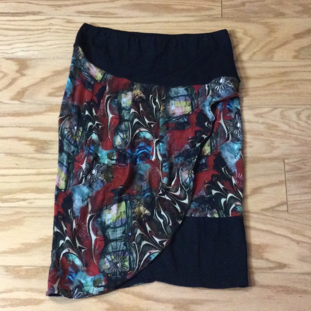 2 J.J. Garella Colorful Abstract Pencil Skirt